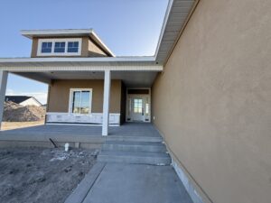522 Stonebridge front porch