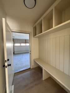 522 Stonebridge mudroom