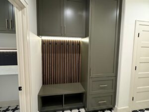 1662 Sandbar mudroom