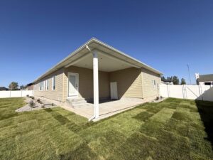 1684 Sandbar covered patio