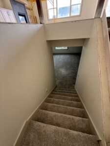 522 Stonebridge stairs to basement