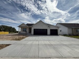 5439 Rip Tide exterior
