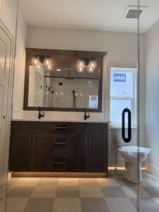 566 Stonebridge owner bath vanity